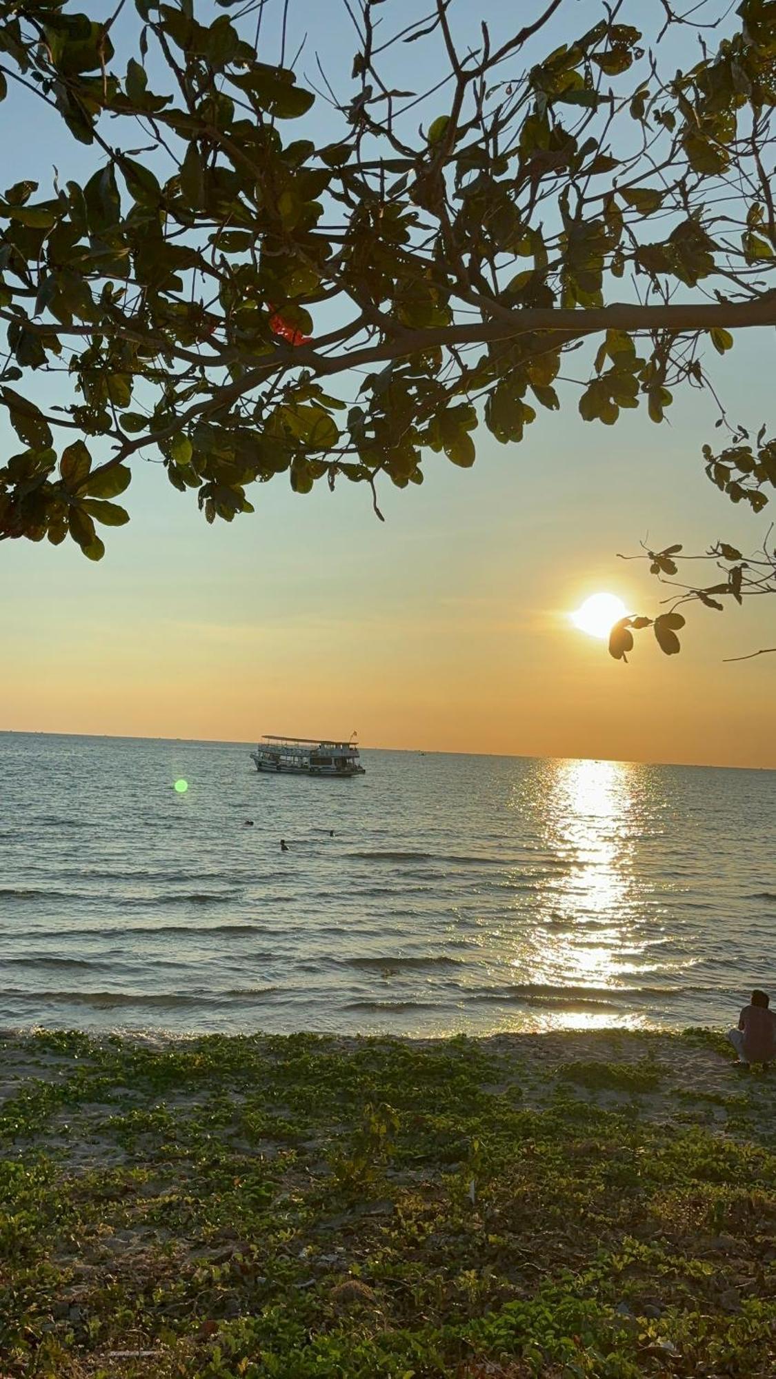 Laputa Hotel Phu Quoc Exterior photo